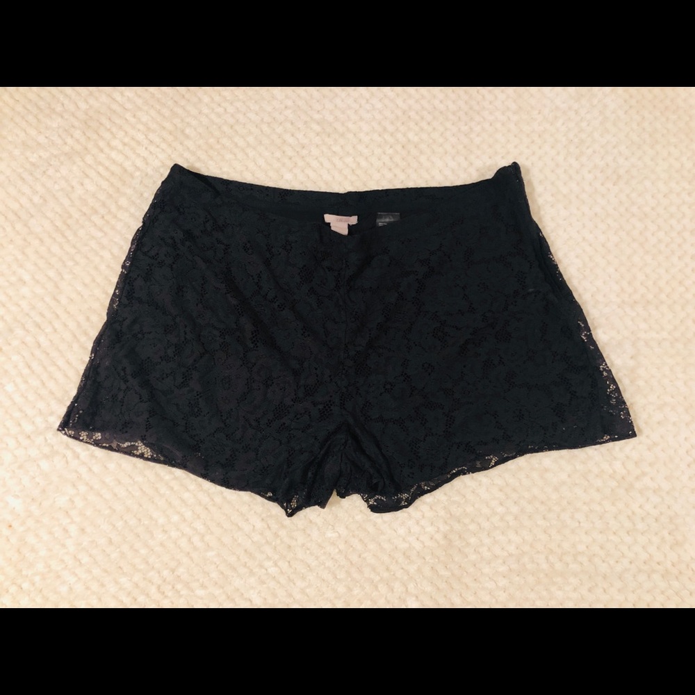 H&M Floral Crocheted Shorts